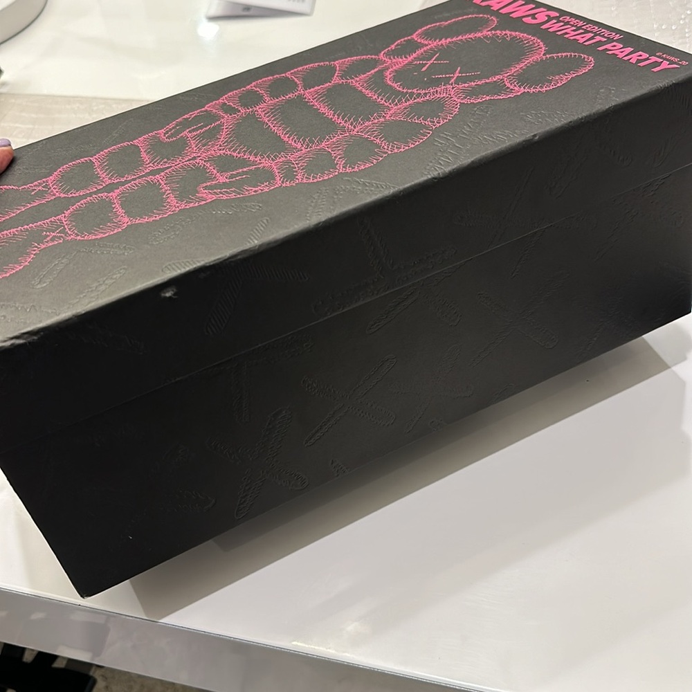 Authentic Kaws packaging - Picture 7 of 7